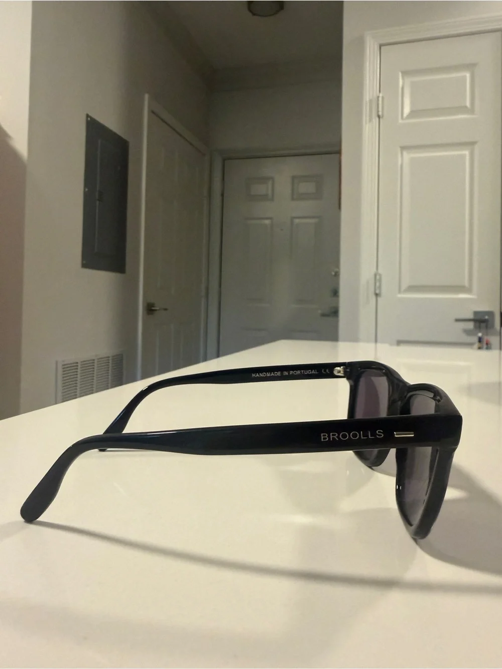 Broolls Black Sunglasses - Classic Square Frame